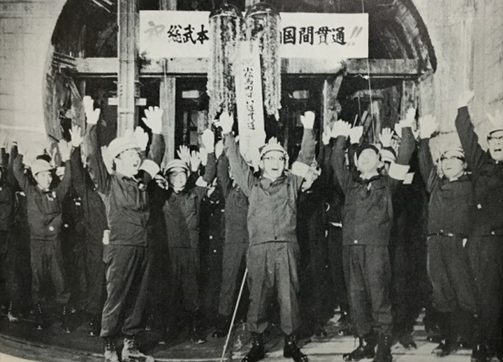 総武本線小伝馬町トンネル貫通（提供：JR東日本）