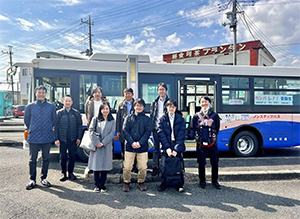 「MyRideのるる」バスとの集合写真